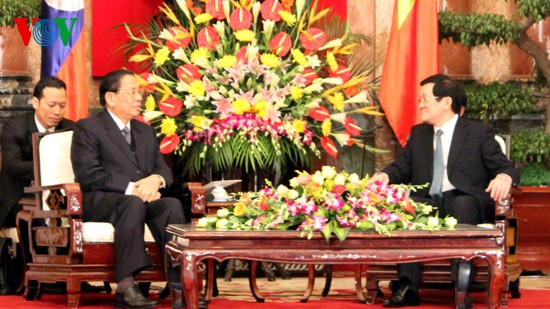 Top Lao leader welcomed in Hanoi  - ảnh 3